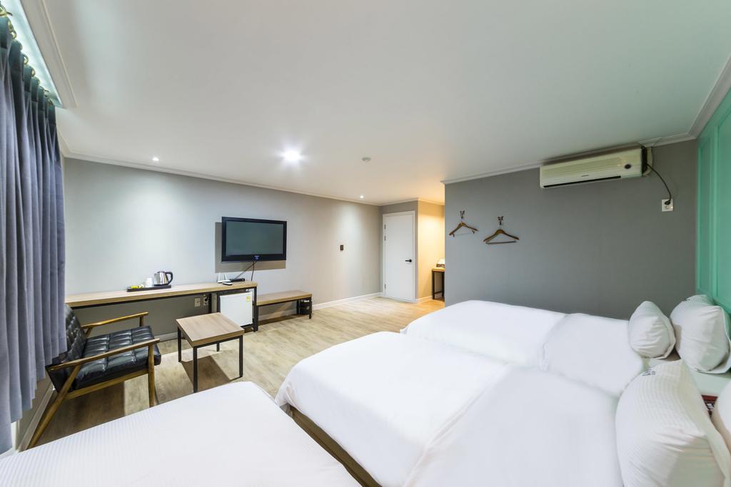 Ost Hotel Chuncheon Exterior photo