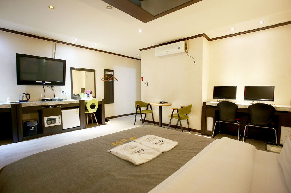 Ost Hotel Chuncheon Exterior photo