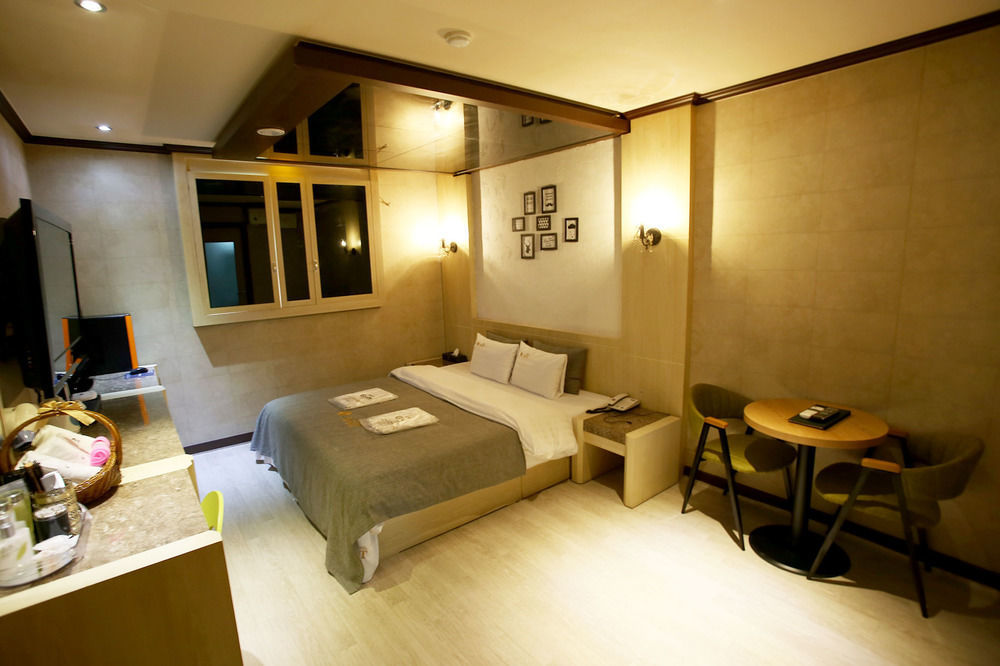 Ost Hotel Chuncheon Exterior photo