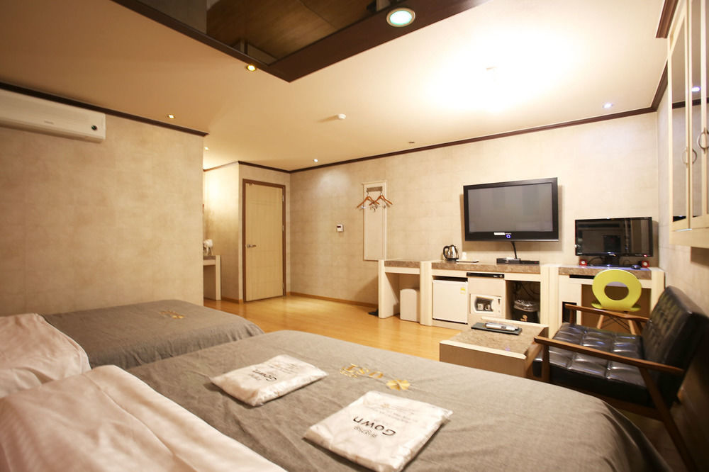 Ost Hotel Chuncheon Exterior photo