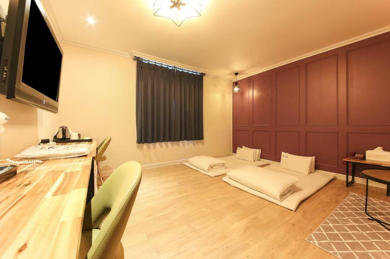 Ost Hotel Chuncheon Exterior photo
